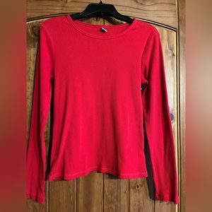 Old Navy ladies Medium red long sleeve ribbed tee.